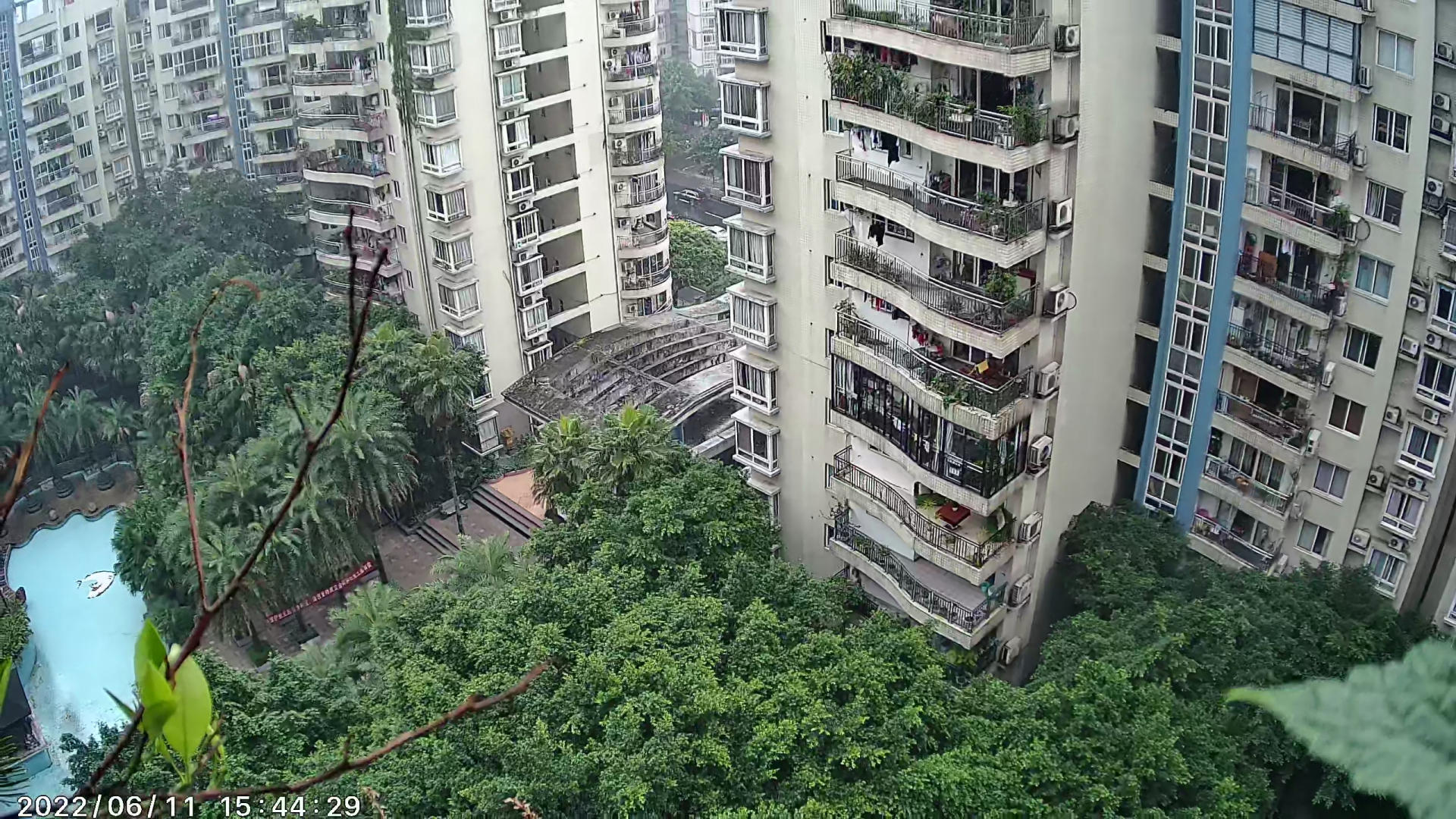 看家我选它：华为智选 海雀AI摄像头 云台超清版2.5K