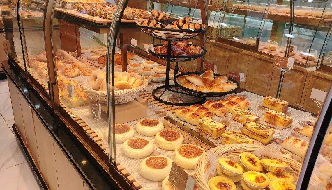 浙大“本硕连读”7年的学霸黄晓斌，医学院毕业后却转行卖面包