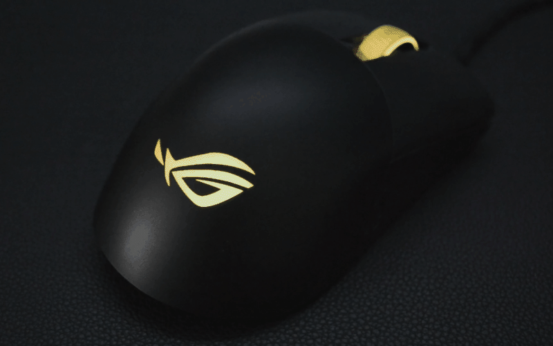 轻度日常玩家陷入电竞信仰 ROG玩家国度月刃游戏鼠标