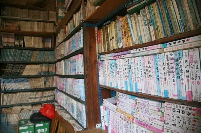 医科大大学生，因学费不足在外流浪16年，回到家后母亲早已疯癫