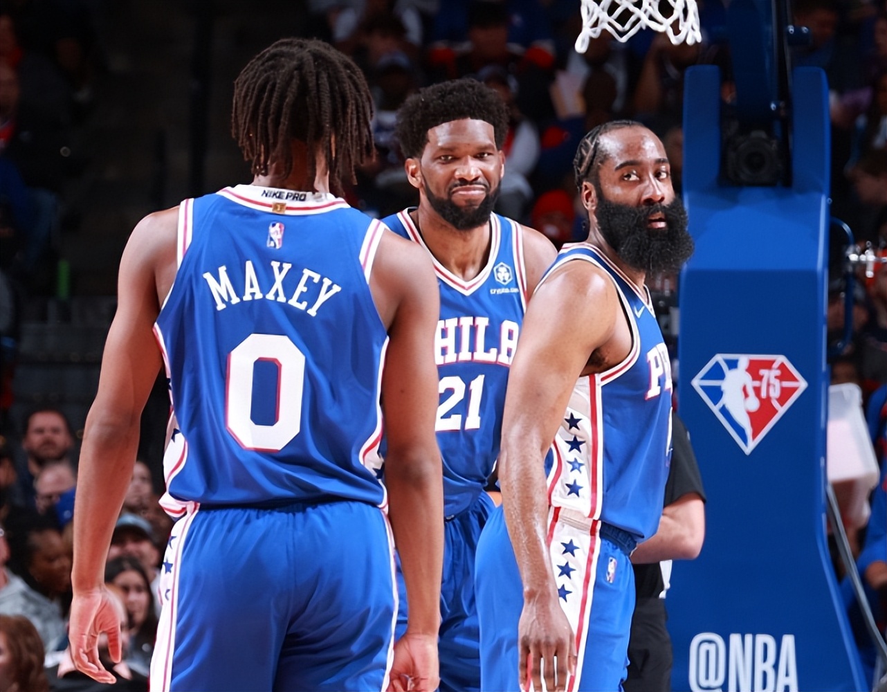 nba76人球星名单是哪些(哈登官宣，4新援加盟！76人首发阵容出炉，完整15人大名单也诞生)