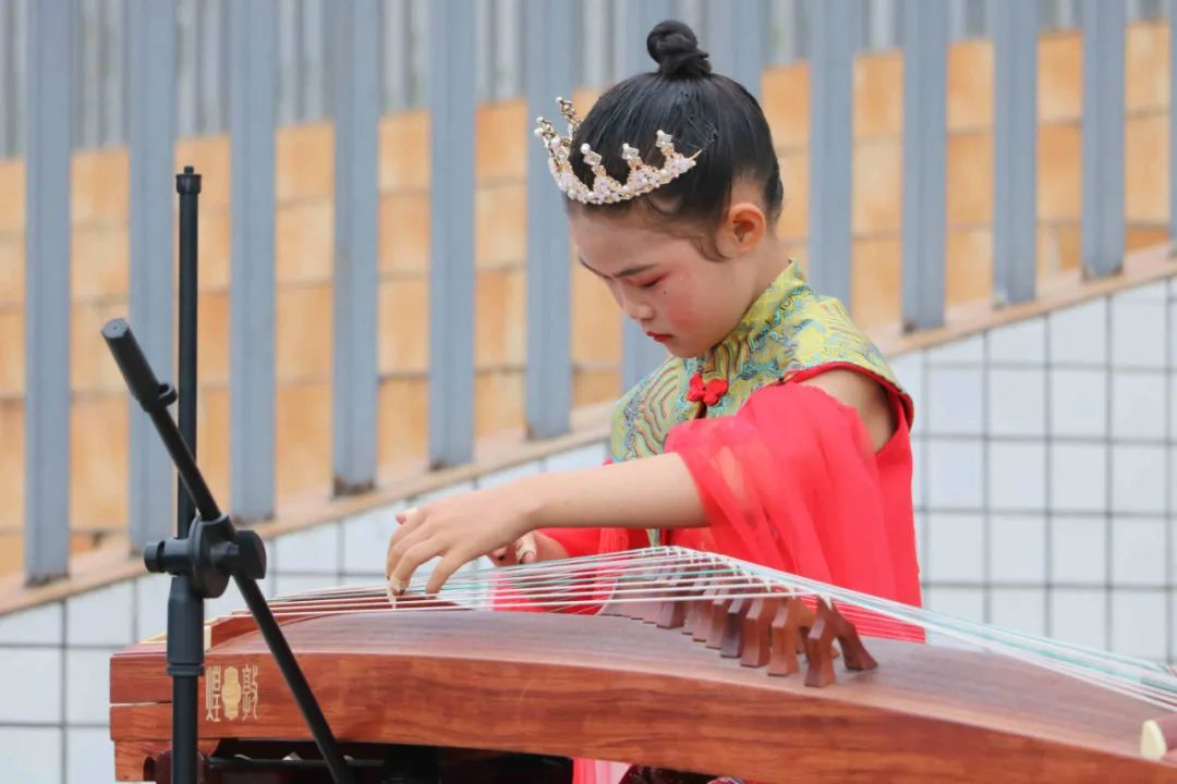 致敬劳动模范 做小小劳动者｜双流区实验小学外国语学校庆祝劳动节