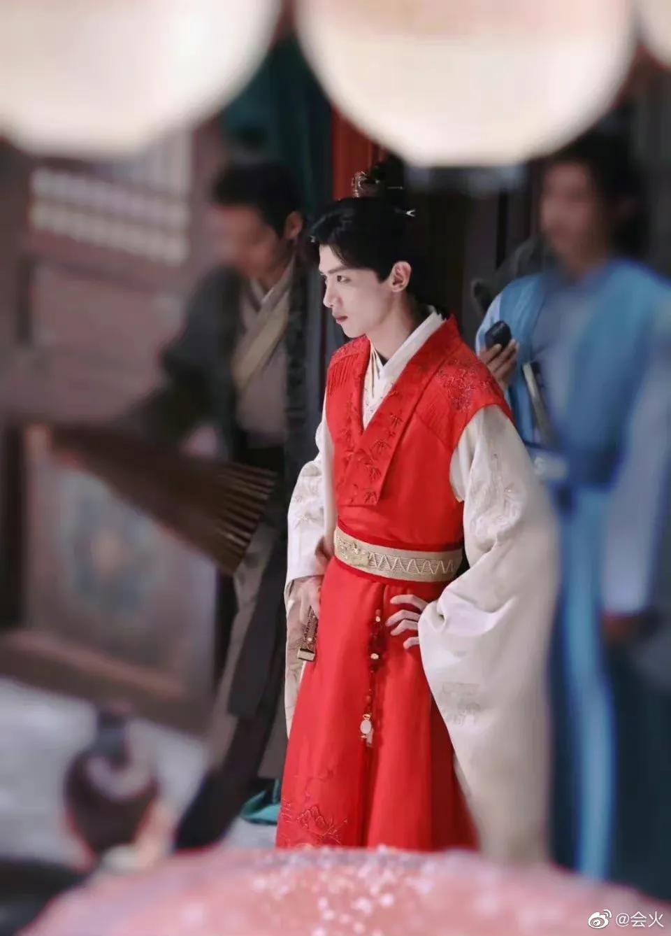 7.4剧：吴磊 杨颖 李佳航 赵丽颖 宋伊人 朱林雨 赵今麦 张晚意 白敬亭