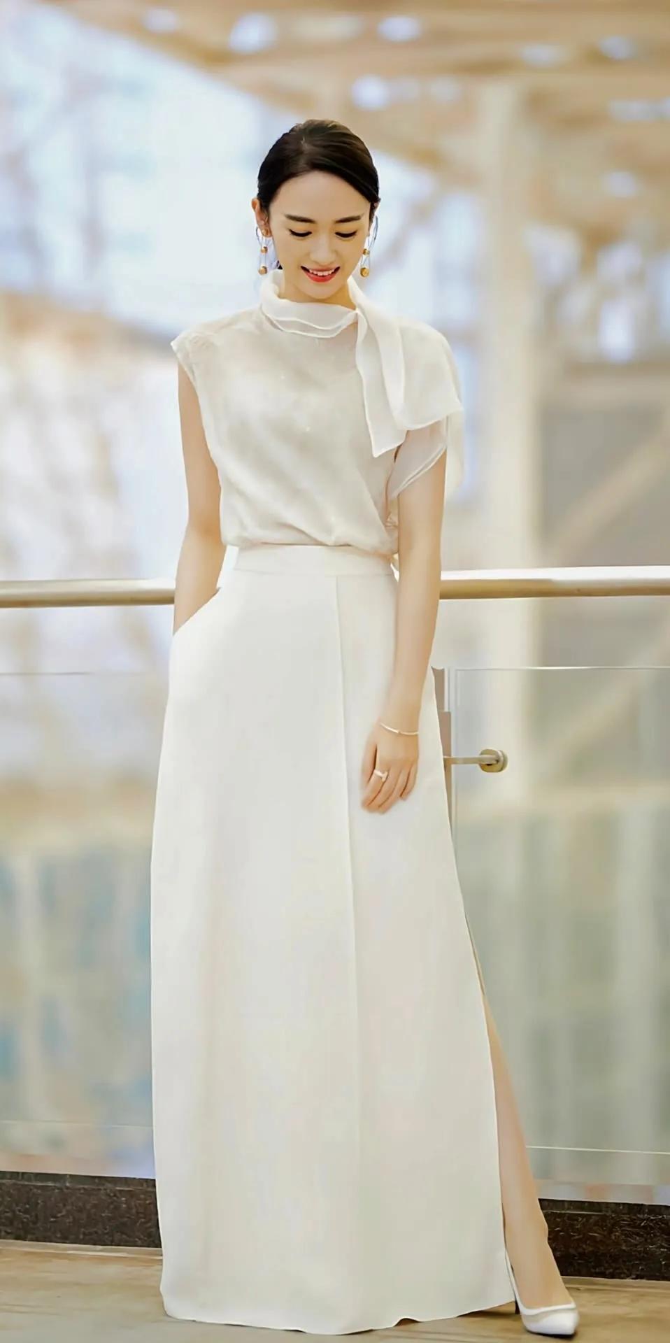 央视节目主持人张蕾1