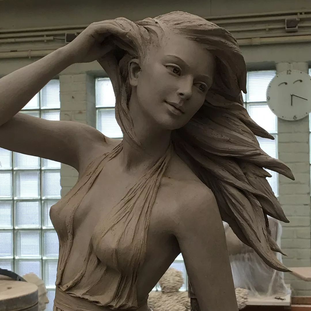 央美才女创作的人体雕塑，性感得很清纯，细节中却藏着魔鬼