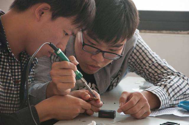 不同专业考研380分，面临的结局却大不相同，选对专业很重要