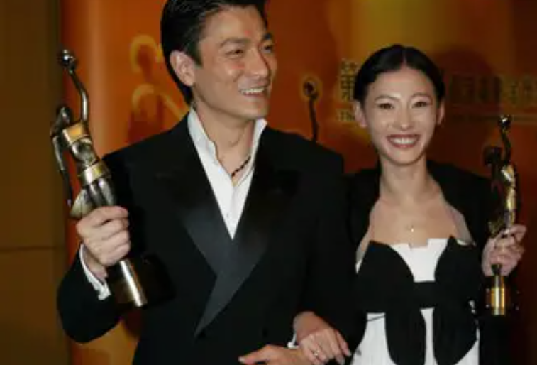 刘德华曾帮助过很多后辈新人，为何偏偏只对张柏芝表示不满？