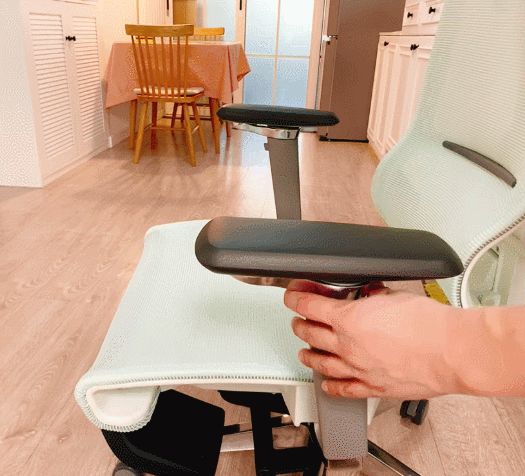 青少年入学礼，成长关键曲——达宝利D6人体工学椅开箱体验