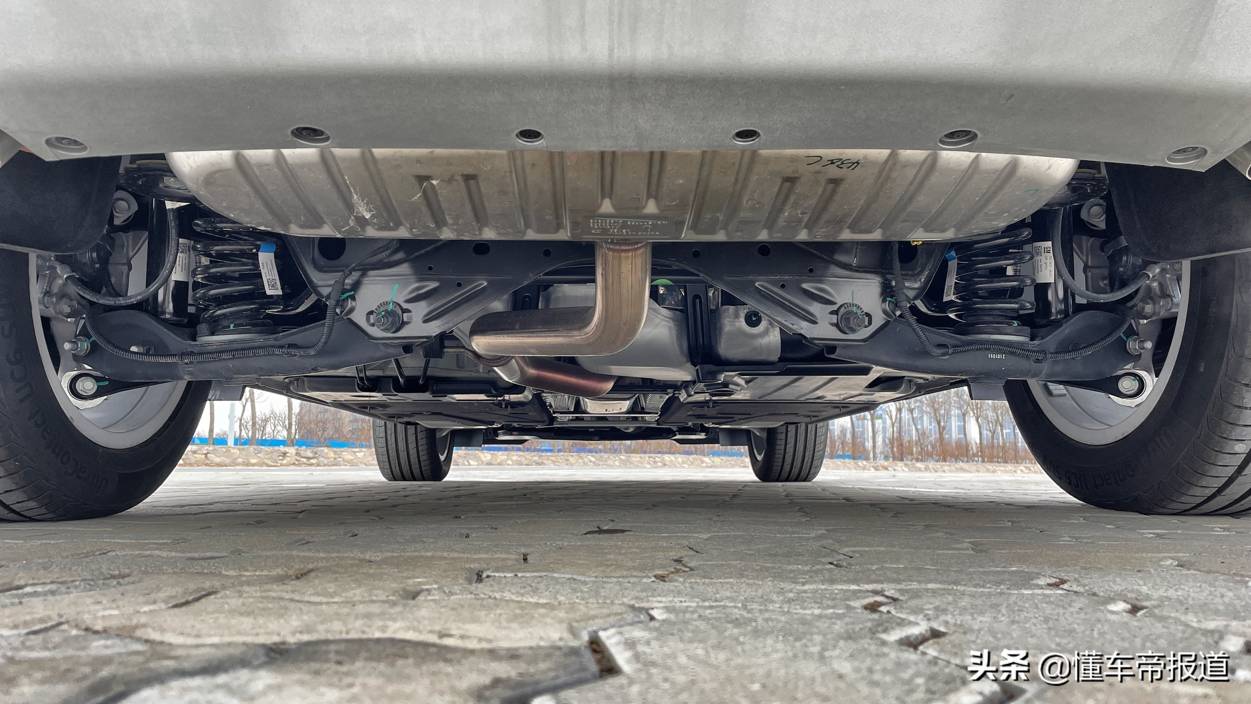 新车｜只为拉低价格门槛？试驾上汽通用别克昂科威S 552T