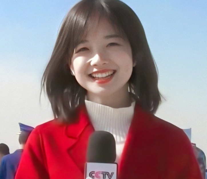 继王冰冰后,央视又有2位女记者"美出圈"了,集美貌知性于一身