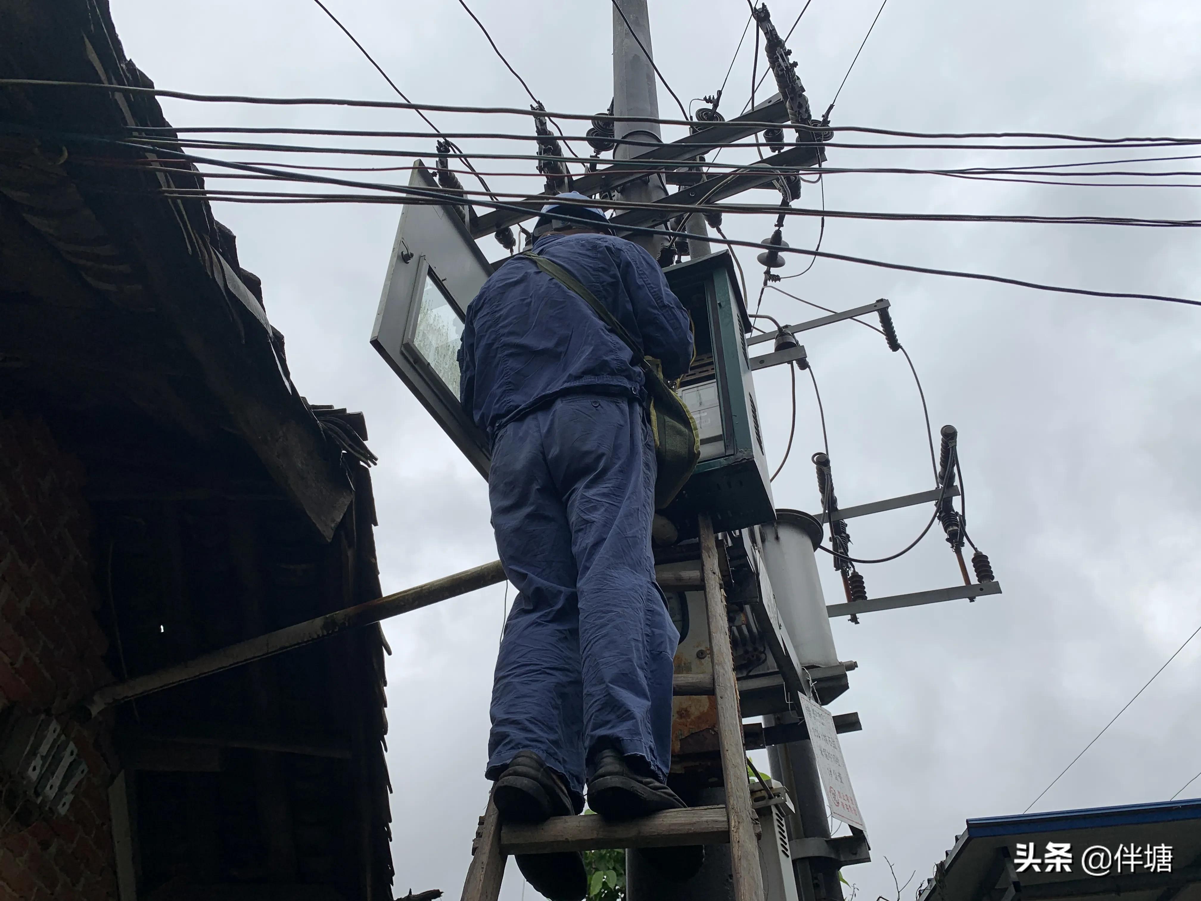 家里突然断了电,自己也能快速复电,电工告诉你咋个办