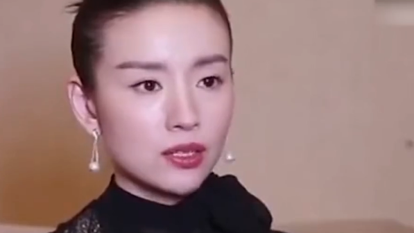 盘点七位出轨女明星，董洁出轨却先发制人，刘晓庆姜文被“捉奸”