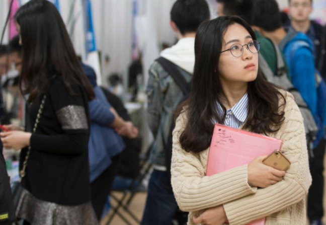 工作后才恍然大悟，校招和社招的差别很大，后悔没听辅导员的话