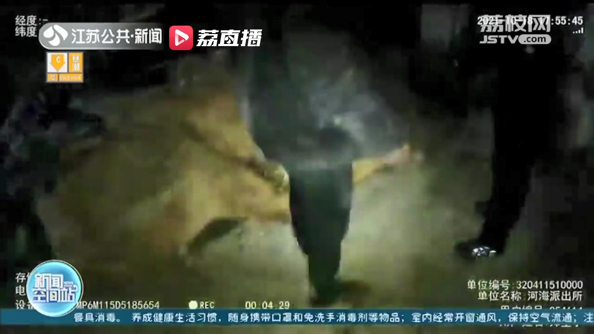 与工头产生矛盾 常州男子一气之下往楼下扔了袋建筑垃圾：涉嫌高空抛物罪批捕