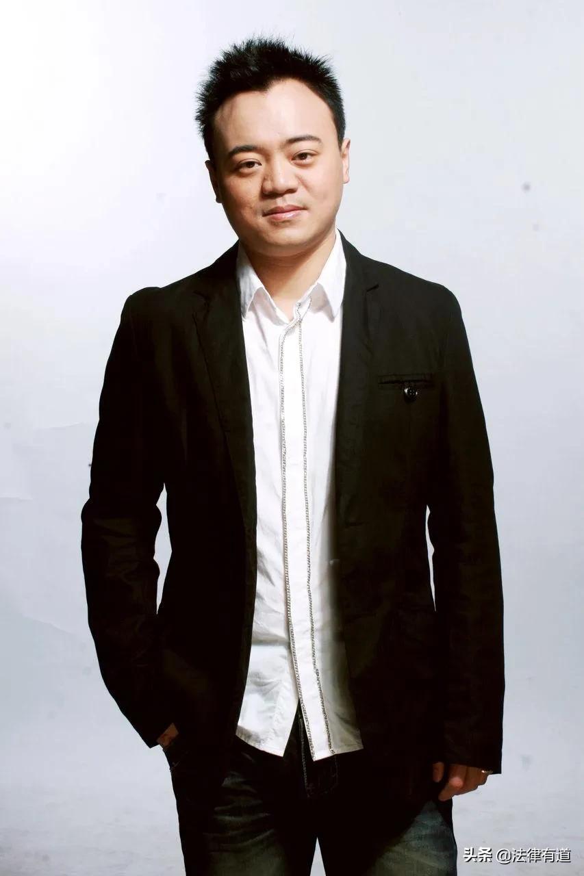 高中教师强制猥亵多名男生获刑罚金五万元