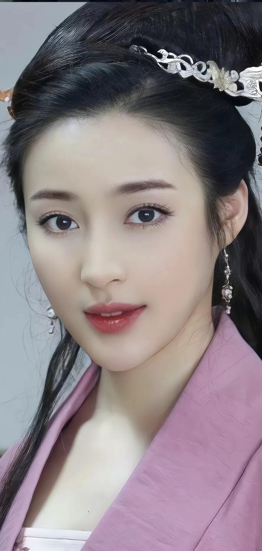 甘婷婷古装扮相还挺美的