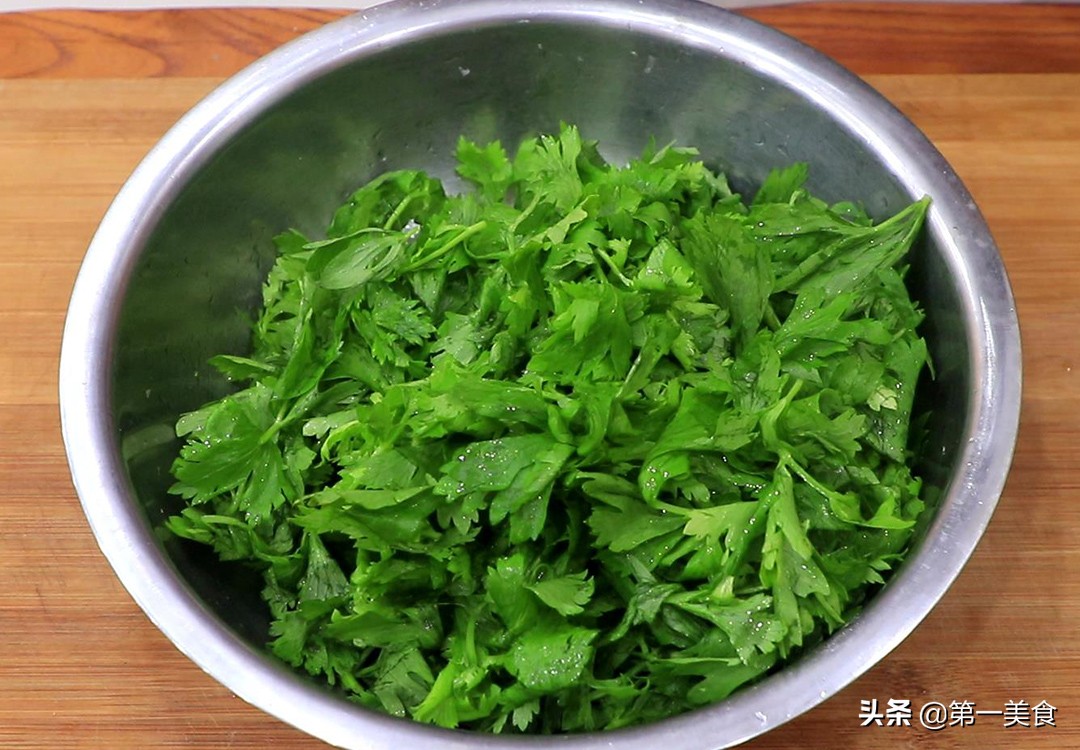 这5种绿叶菜，比牛奶含钙高，每天吃一把，全家老小钙都补足了