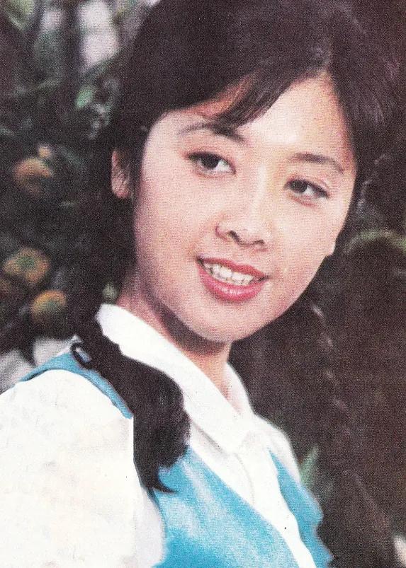 朱琳：去餐厅路上捡来一个老公，结婚42年坚持不生孩子