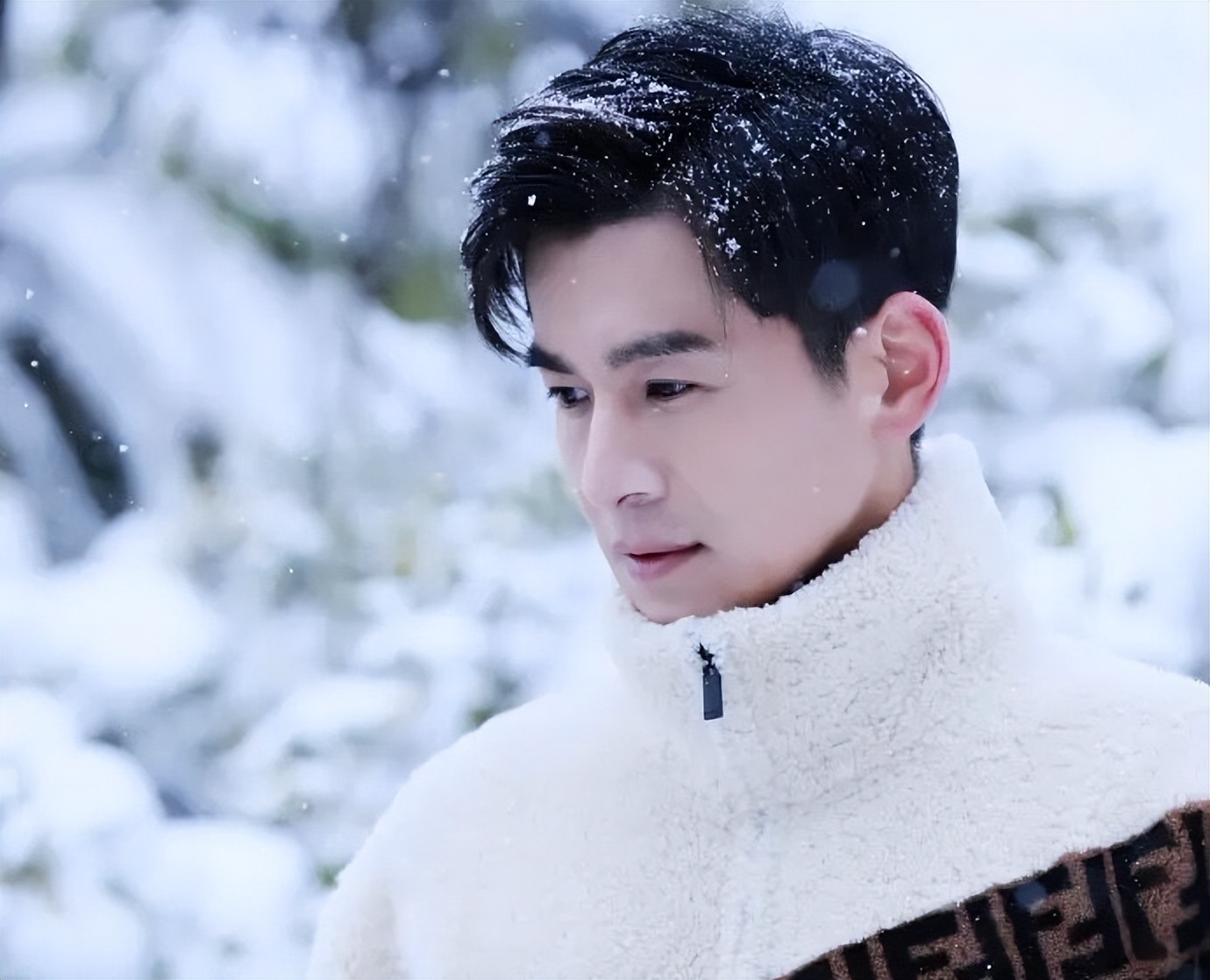 五官不端正就别演古偶了，所谓“玉面小郎君”，还得看这10位明星