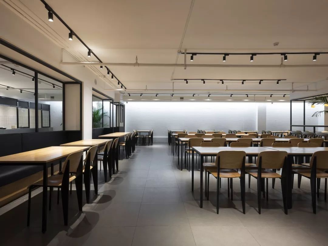 杭州吴越画室：2023届「定制班」招生简章，开启艺术的大门