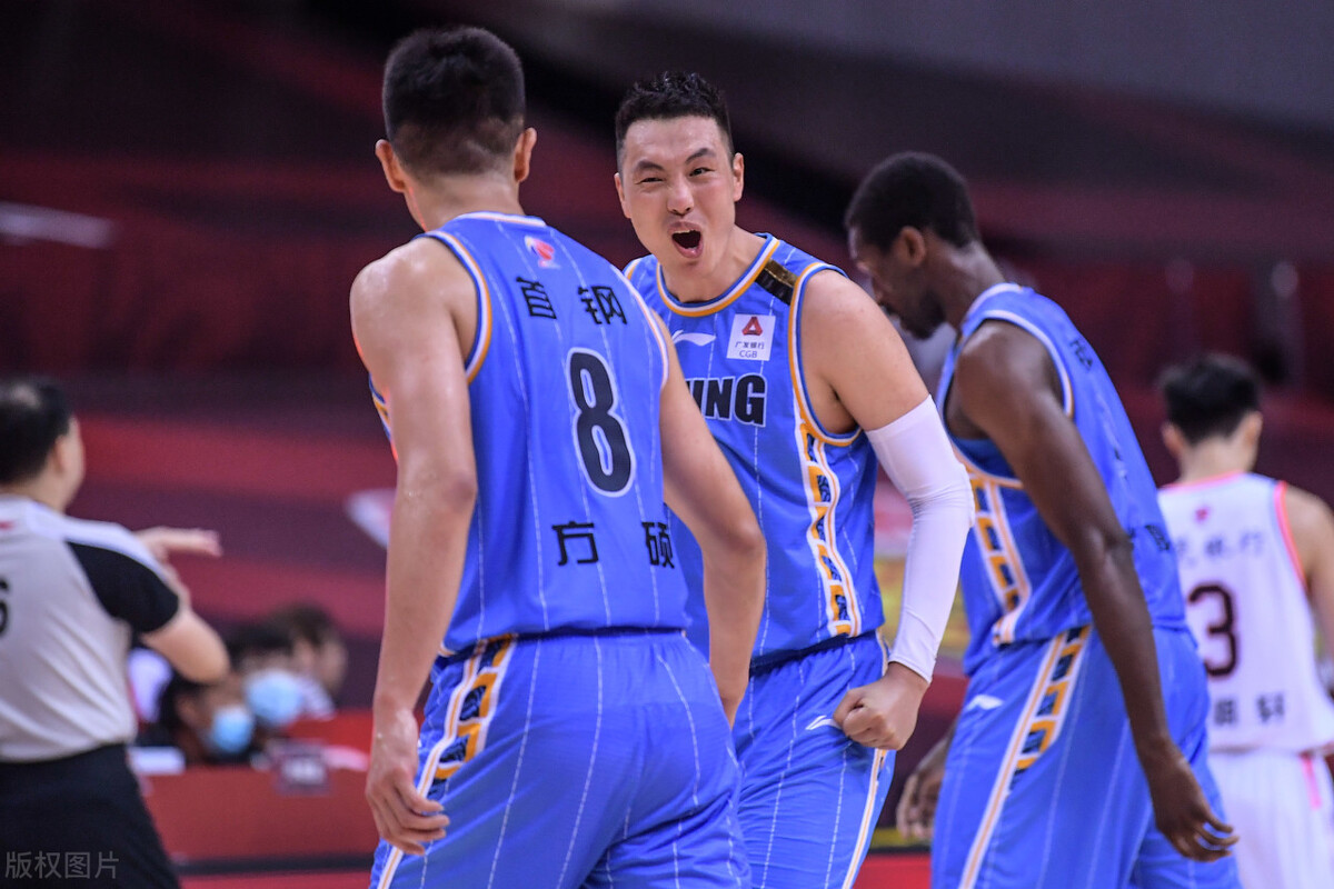 cba7号是哪个篮球明星(CBA现役14-27号都有谁？北京首钢领袖翟晓川和广厦三少领衔)