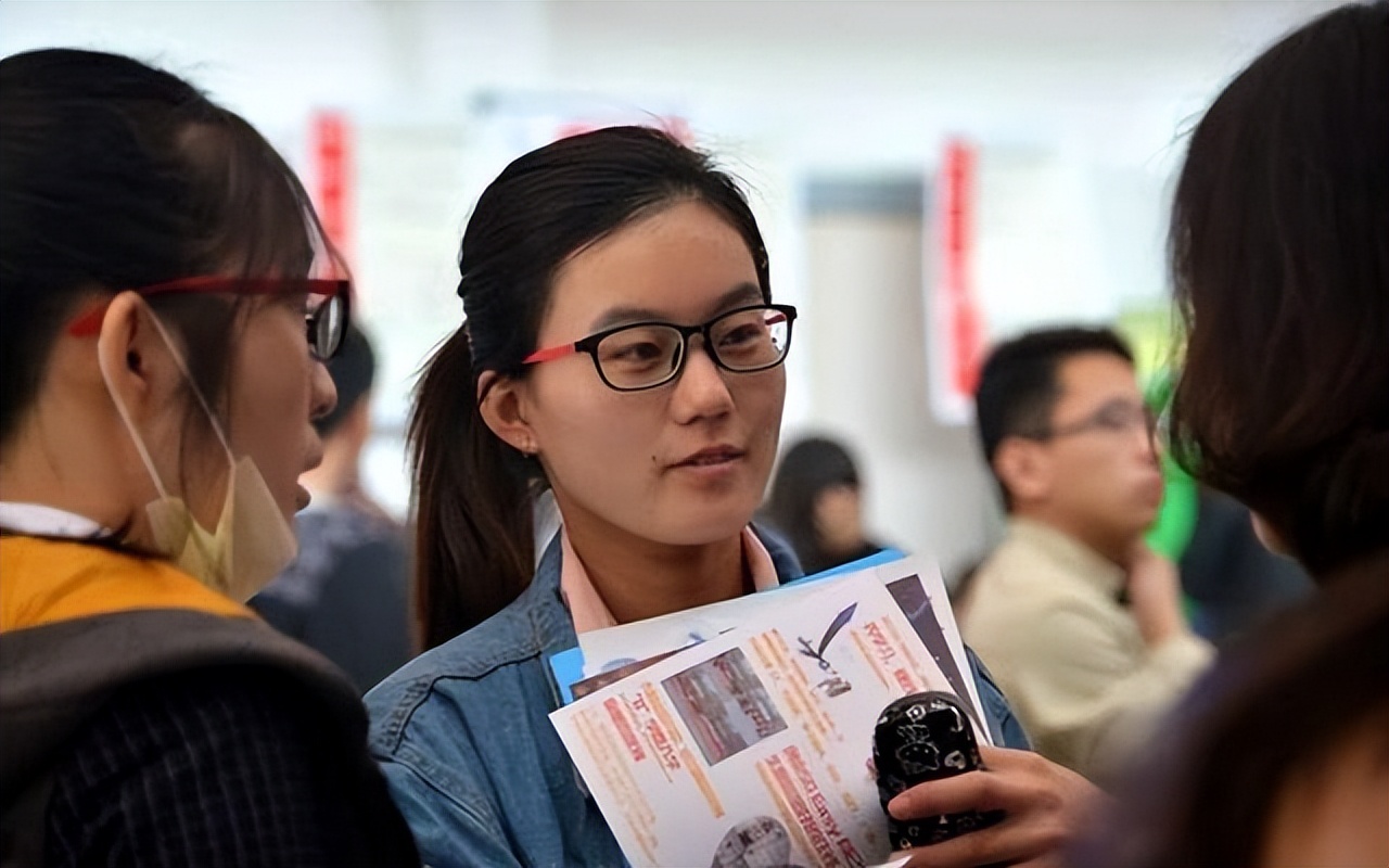 专科生算不算大学生？官方给出真实答案，有个回答“太荒唐”