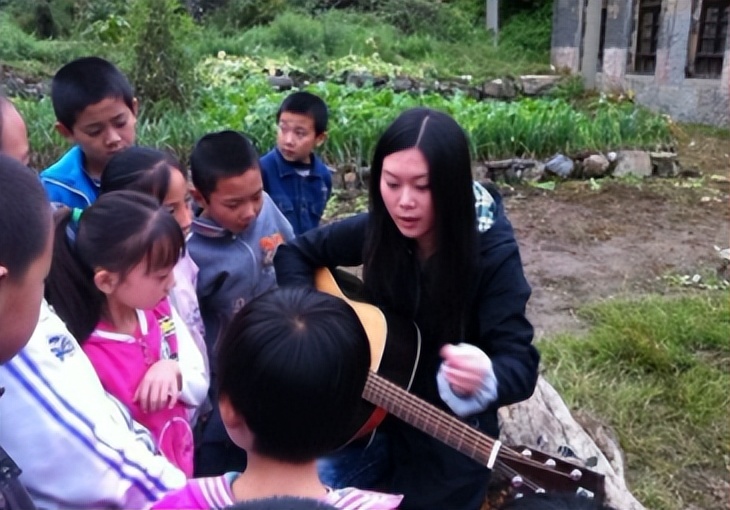 11年前凭春晚走红,发誓要做第二个董明珠的