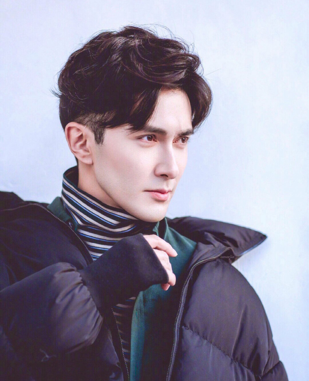 10位长得像“混血儿”的男星，个个明眸皓齿，实打实的中国美男子