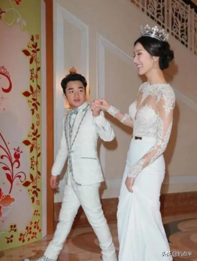 这8位男星把“宠妻人设”都演出包浆了，私下里他们始终如一吗