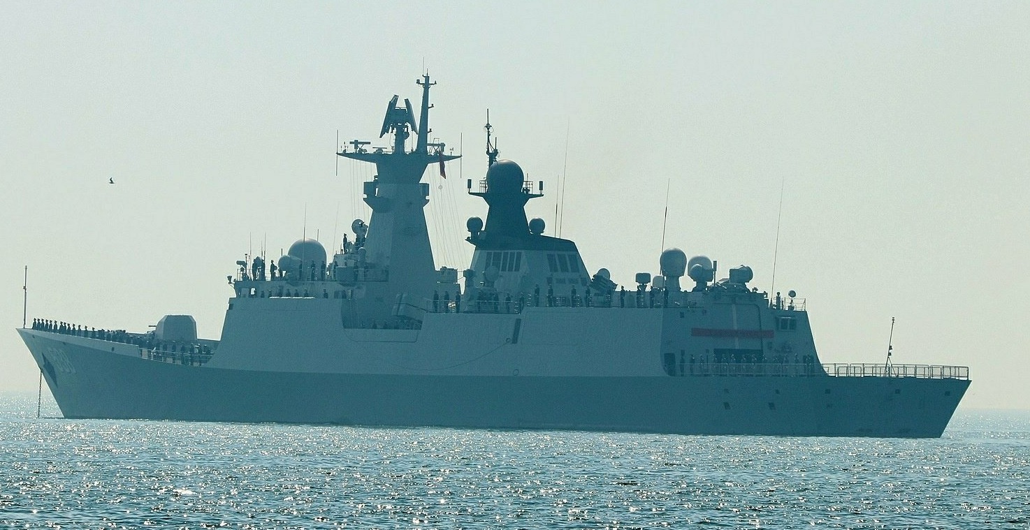 �й�ȫ�ܻ�����054B�س�������ȫ���ƽ������ˣ�һ���ĵ�ָ�տɴ�