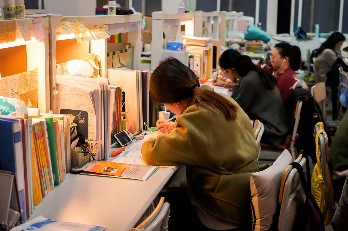 老生常谈：2022高考志愿填报，学校重要还是专业重要？