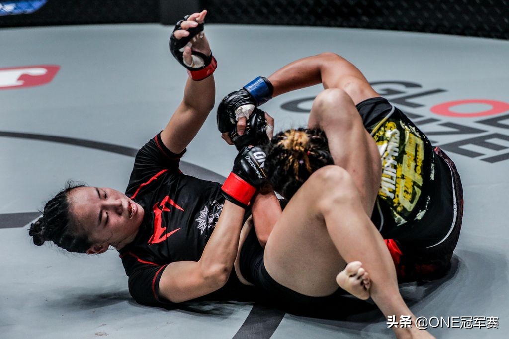 格斗林妹妹vs人造人18号平田树,林荷琴:小心我的拳头,我要ko你