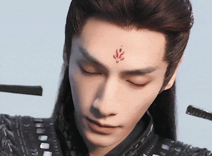 《长月烬明》罗云熙帅成手办，白鹿是灯下美人，郑国霖像20多岁