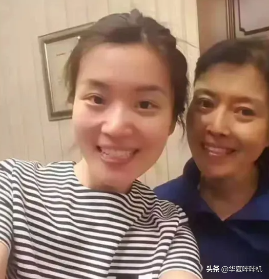 影视剧中的“妈妈专业户”，生活中和子女的关系是怎样的？