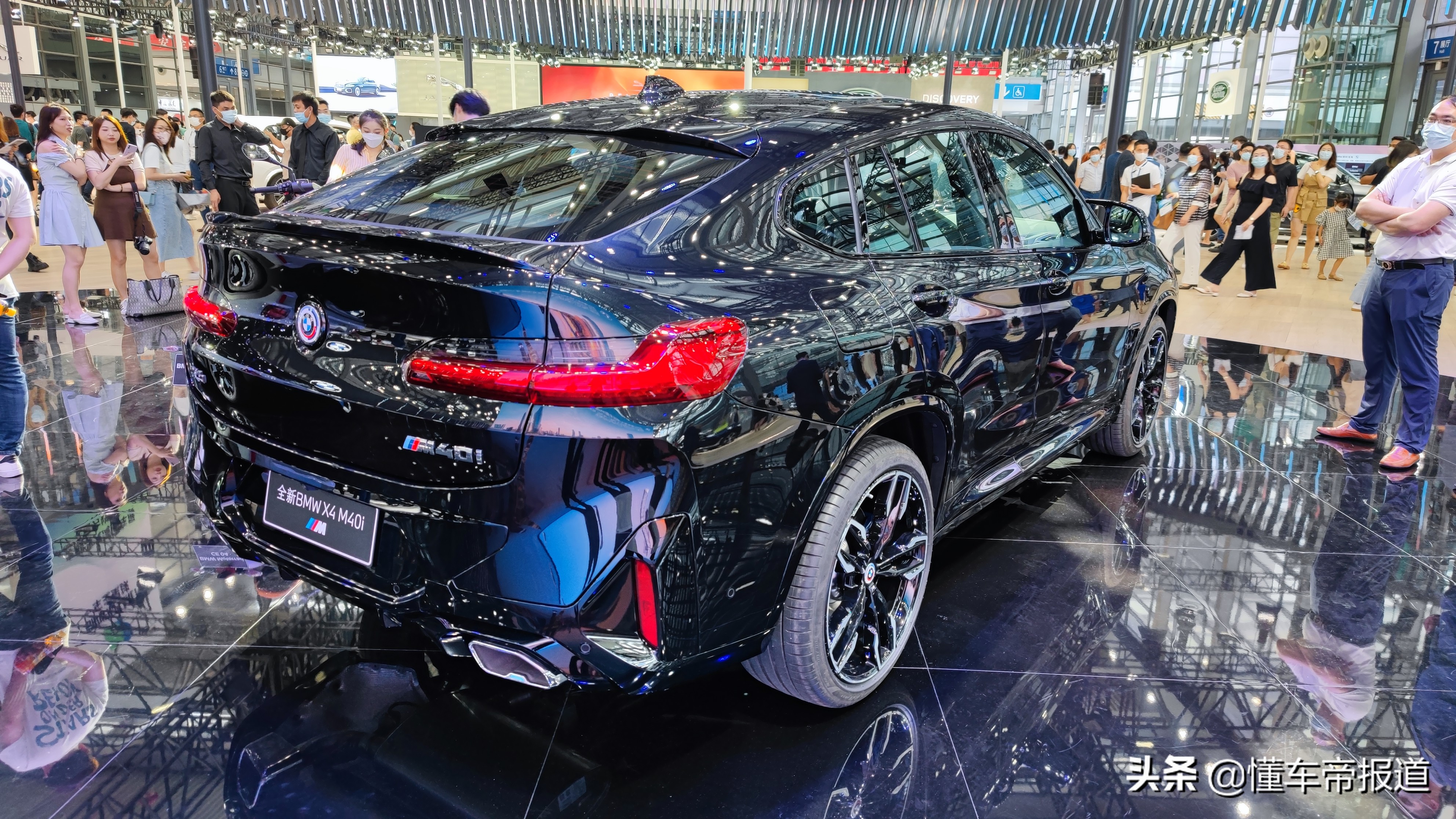 99万元起,5.2秒破百,宝马x4 m40i亮相粤港澳车展