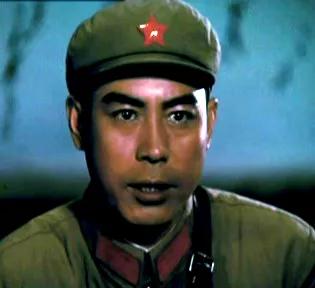 有关各部解放战争时期的电影服装点评