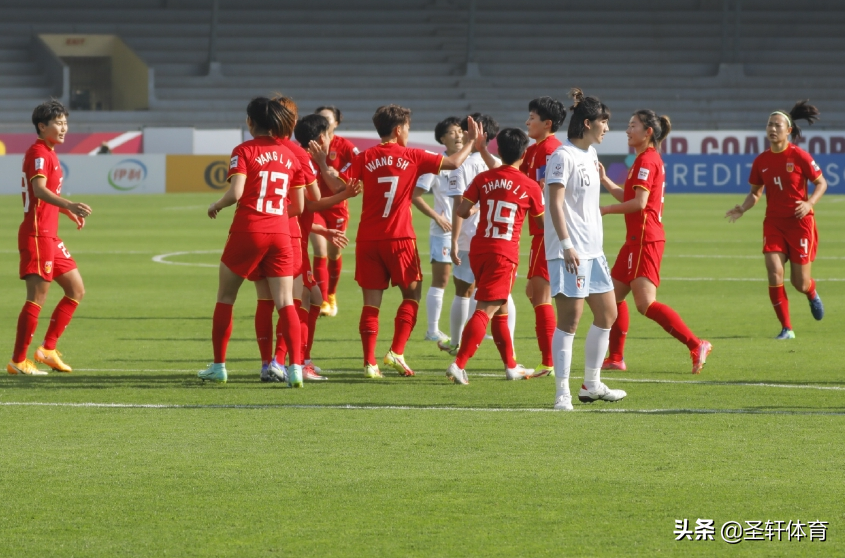 2019女足世界杯8强预测(8强战打响！中国女足冲2大纪录，水庆霞狂赞王霜，王珊珊期待夺冠)