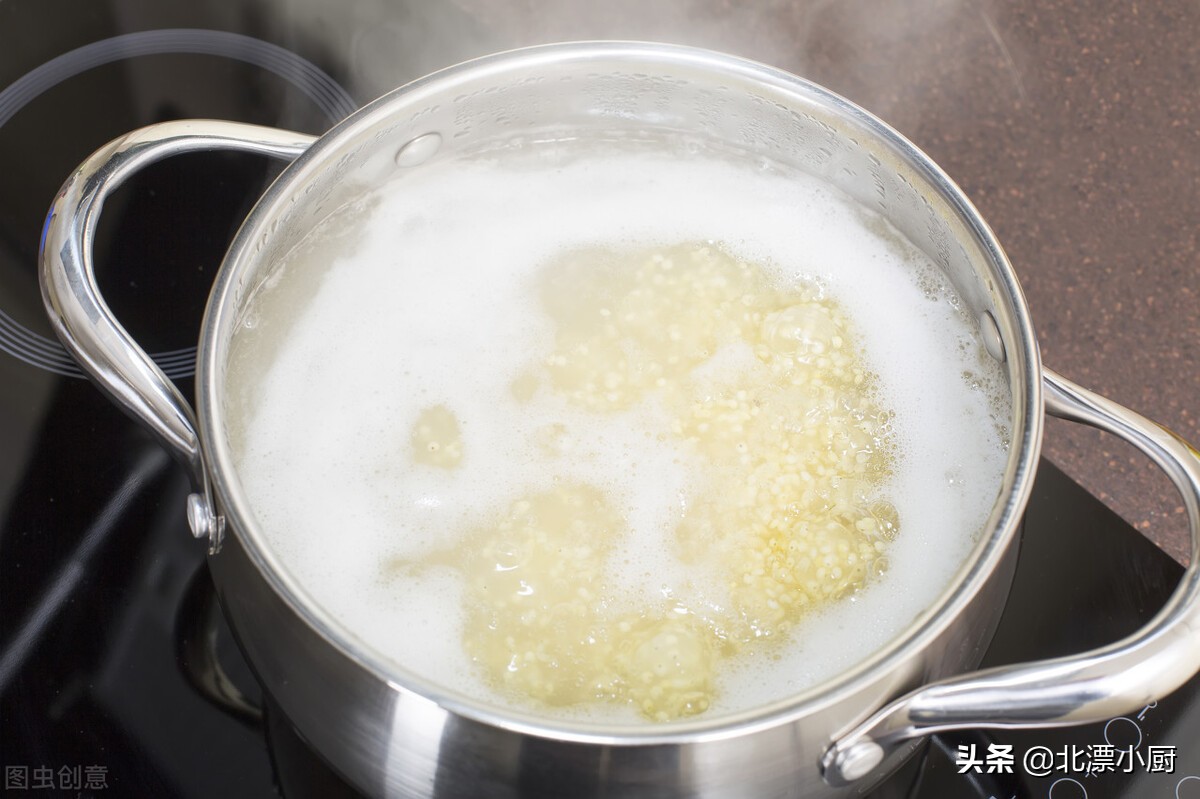 喝了30年小米粥，才知道正確的煮法，難怪一直熬不出米油