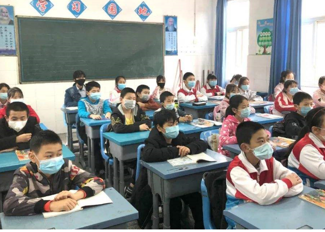 小学生“请假条”火了，因不想上课找理由，老师看完后哭笑不得