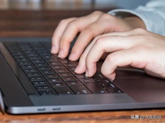 总结容易出爆款的16种自媒体文章标题，不仅阅读量高，涨粉也快