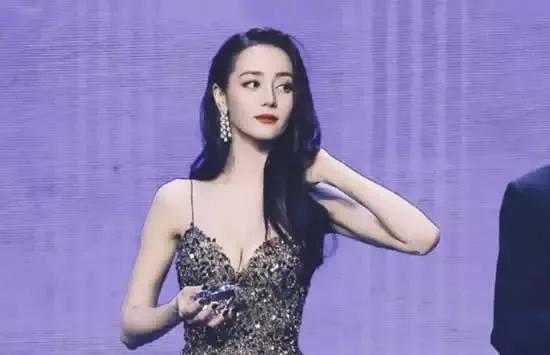 花见花开的迪丽热巴