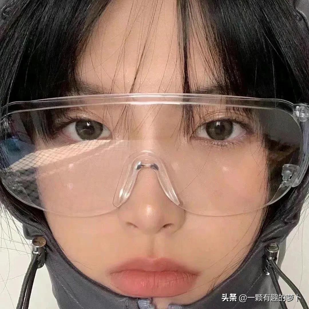 精选ins风头像:超酷的一组女生头像「1」