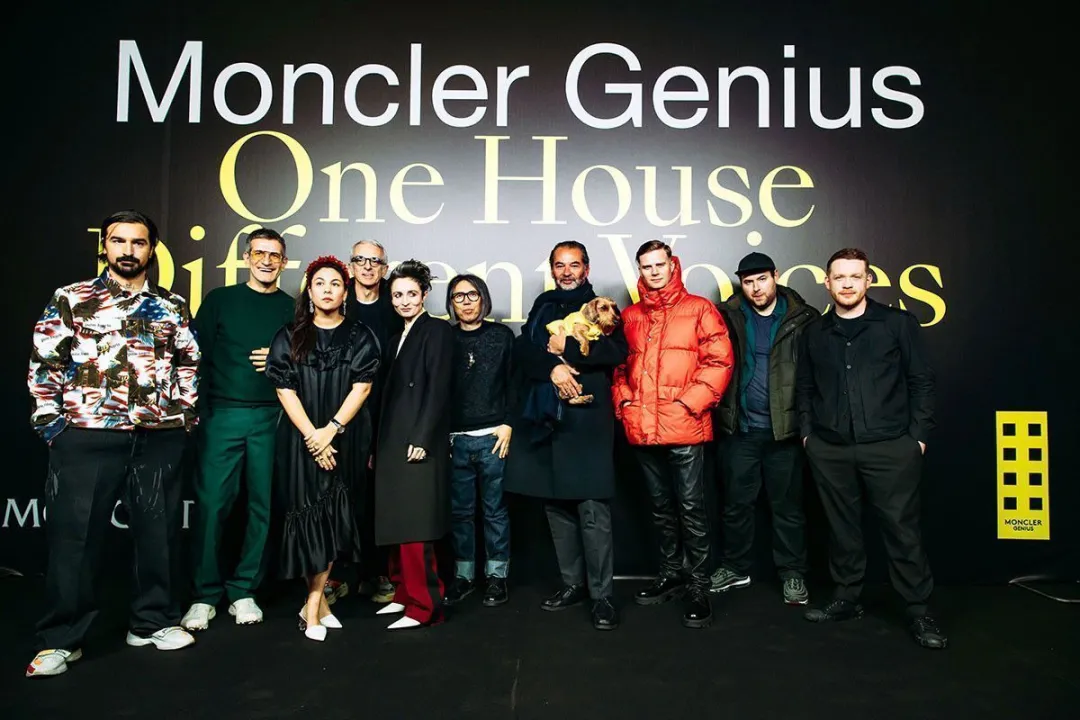 上万元的Moncler羽绒服让明星抢着穿，买过的来说说好在哪