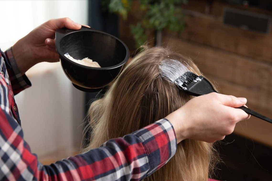 去理发店染发的时候如何选择染发的价位?