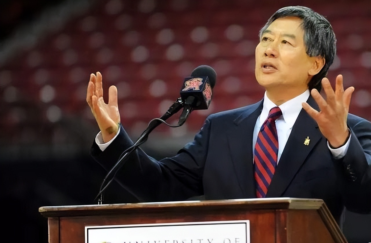 “空气香甜女”杨舒平：被美国驱逐遭韩国拒绝，回国更没企业接纳