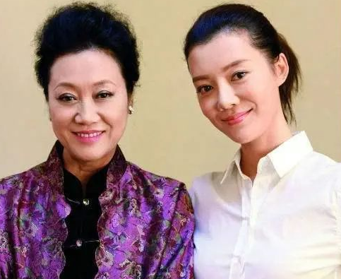 这10位母亲专业户，烟火气又不失魅力，都是中国人心中母亲的模样