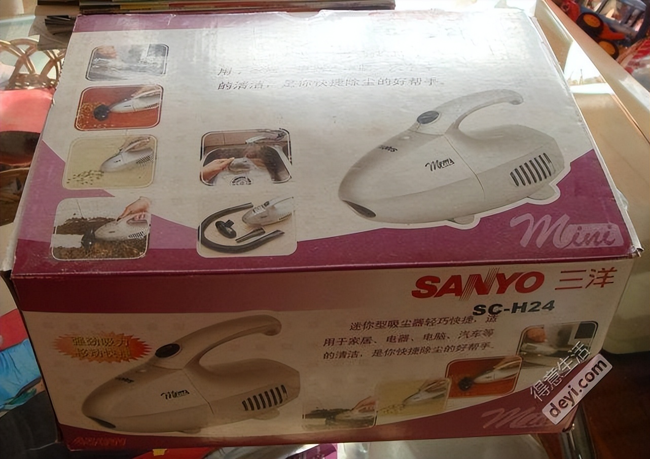 在旧货市场淘到一台当时特别牛的三洋采访机，猜猜多少钱？