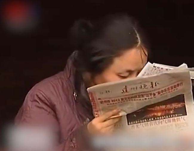 1995年，19岁女大学生被120元卖给55岁老汉，2人与牲口同住17年