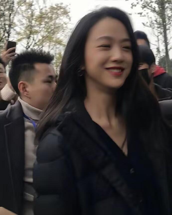 一直以为汤唯“长得一般”，看到她的无修生图才发现我错了！