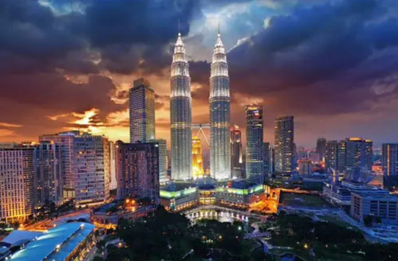 马来西亚并没有什么厉害的产业，为什么人均GDP可以达到这么高？